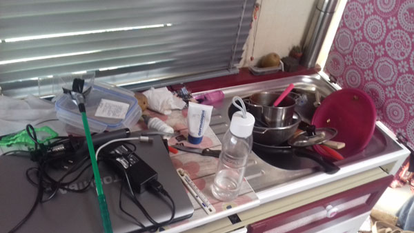 Puinhoop op aanrecht